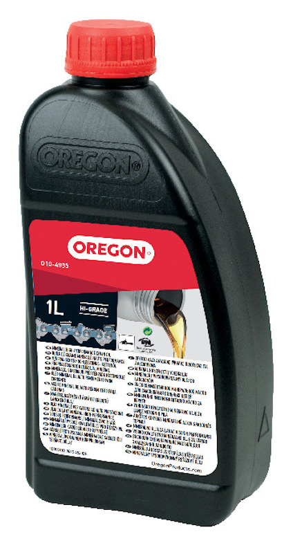 Svart plastflaska med röd kork, etikett med texten "OREGON" och information om sågkedjeolja.