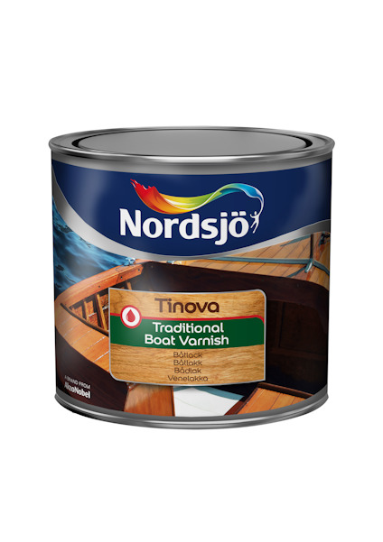 Burk med Nordsjö Tinova Traditional Boat Varnish, blå etikett med träbåt och färgglad logotyp.