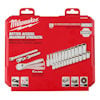 Röd förpackning med texten "Milwaukee 28 pc. 1/4" Metric Ratchet & Socket Set", bilder av verktyg och produktinformation på flera språk.