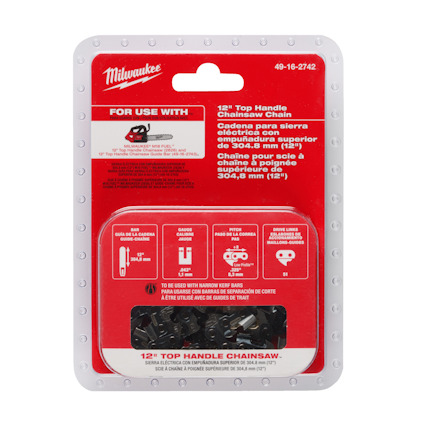 Förpackning med sågkedja från Milwaukee, med text på flera språk och anvisningar för användning med toppmotorsåg.