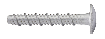 Metallskruv med grova gängor och flat skalle, liggande horisontellt mot vit bakgrund.