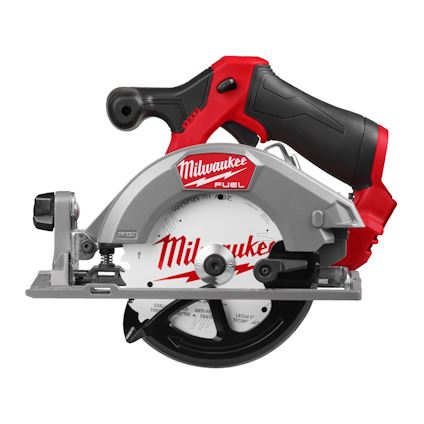 Cirkel- och sänksåg med röd och svart plastdetalj, tydligt märkt "Milwaukee" på klingan.