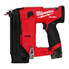 Röd och svart dyckertpistol med texten "Milwaukee Fuel" på sidan. Har ett ergonomiskt handtag och metallklämma.